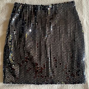 Black skirt with black sequins, beautiful and shiny!